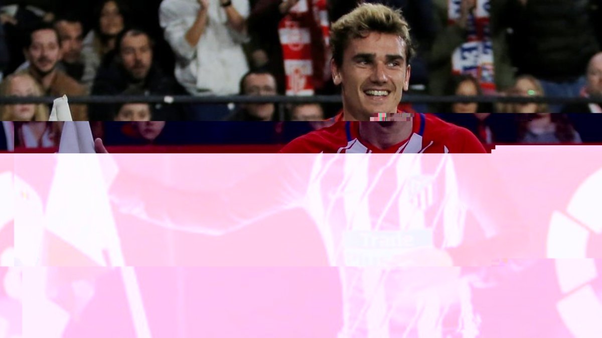 Griezmann celebra el segundo gol de los tres que marcó al Sevilla este domingo con el Atlético.