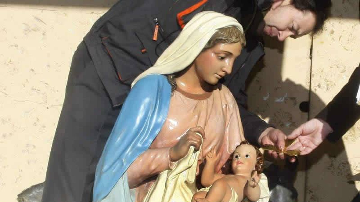 La figura fue repuesta ayer por la mañana.