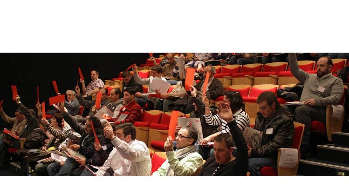 Los delegados de Castilla y León eligieron a sus representantes en el congreso para crear la nueva federación de Industria.