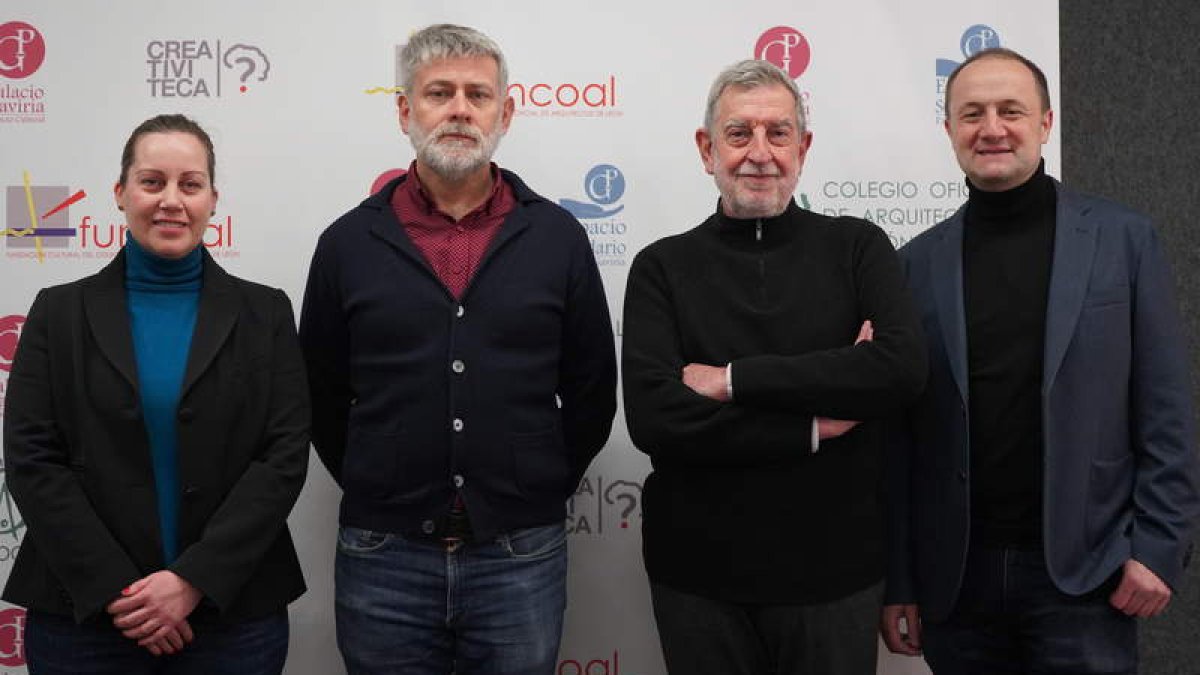 María José González Lobato, Javier Argüello, Josep María Llop y José Carlos Álvarez Moratiel. J. NOTARIO