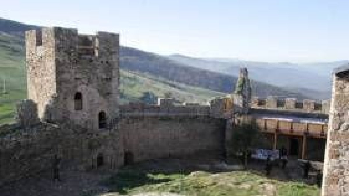 El nuevo alumbrado es un aliciente más para la visita de los turistas
