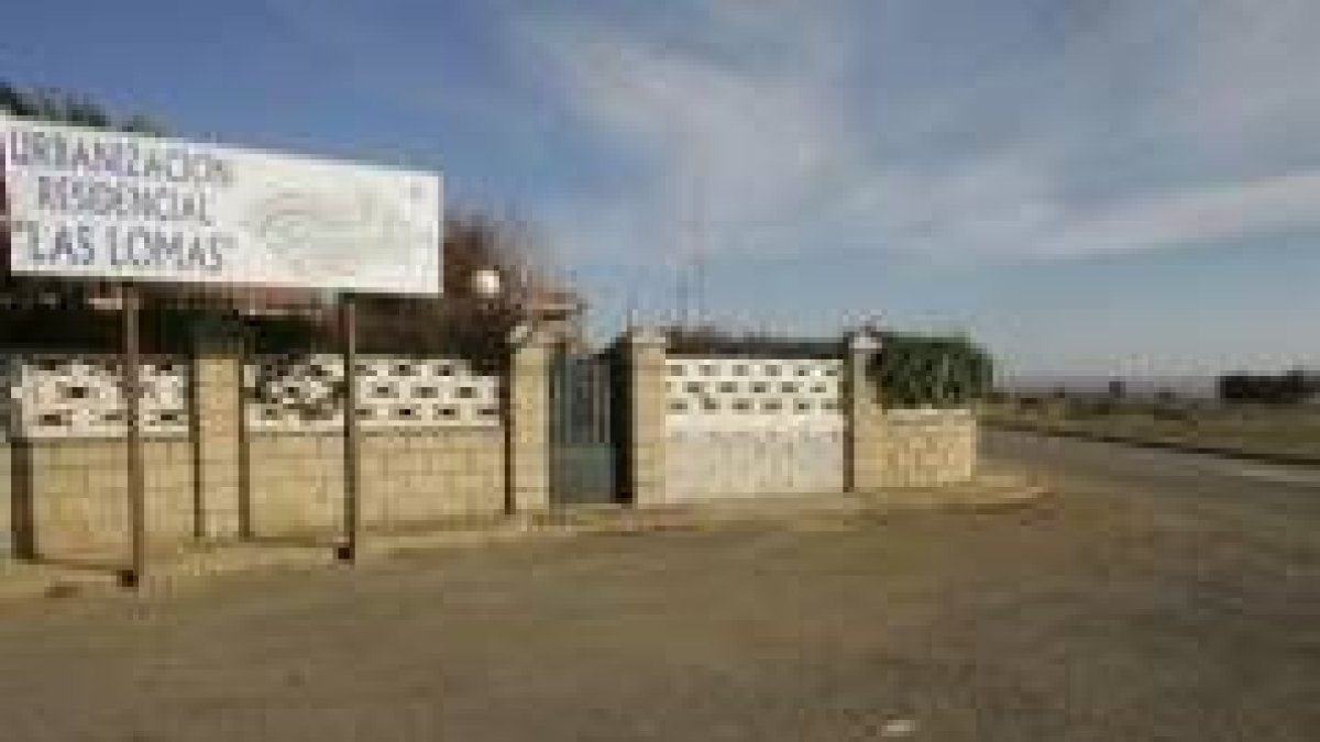 Las nuevas urbanizaciones se situarán mirando al valle de Golpejar en el lado opuesto a Las Lomas
