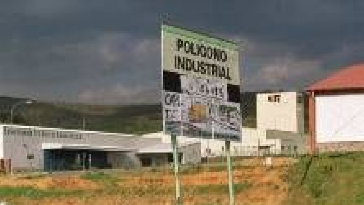 El polígono industrial de Vidanes estaba llamado a ser la sede del proyecto de la granja