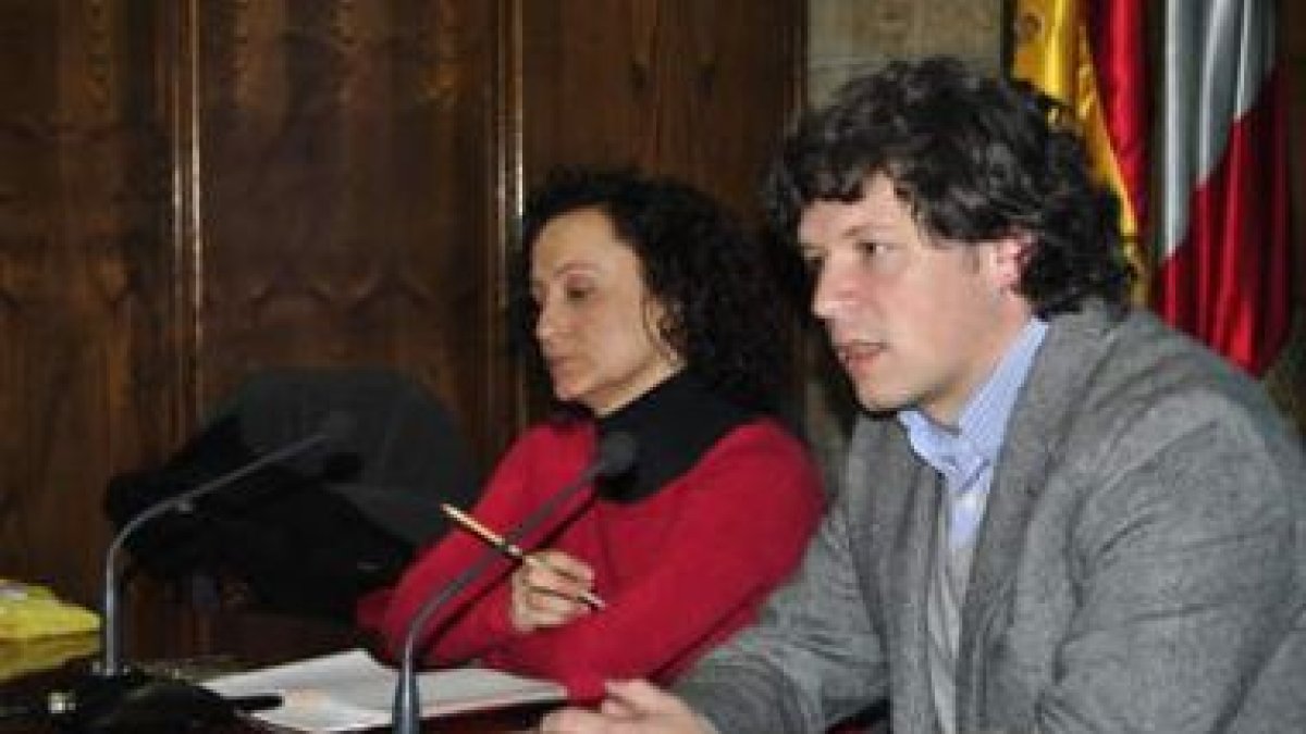 Susana Téllez y Alejandro Sarmiento, ayer.