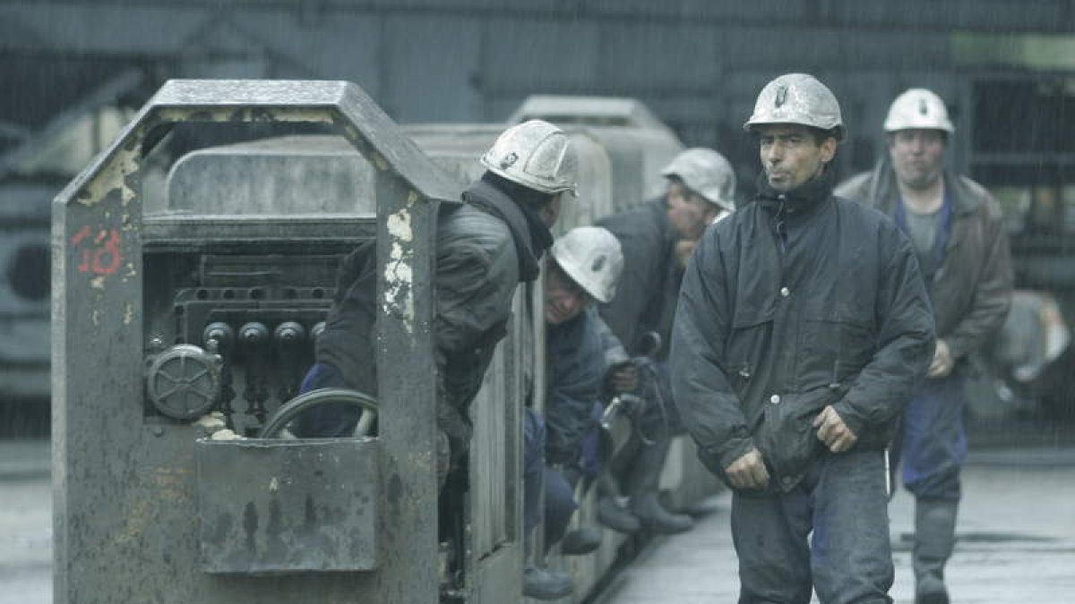 Trabajadores de Uminsa del grupo Santa Cruz.