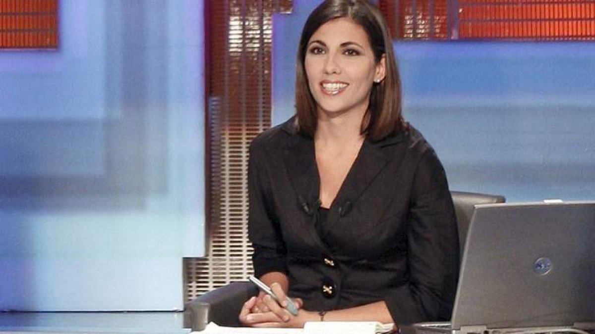 La periodista de TVE Ana Pastor durante una emisión.