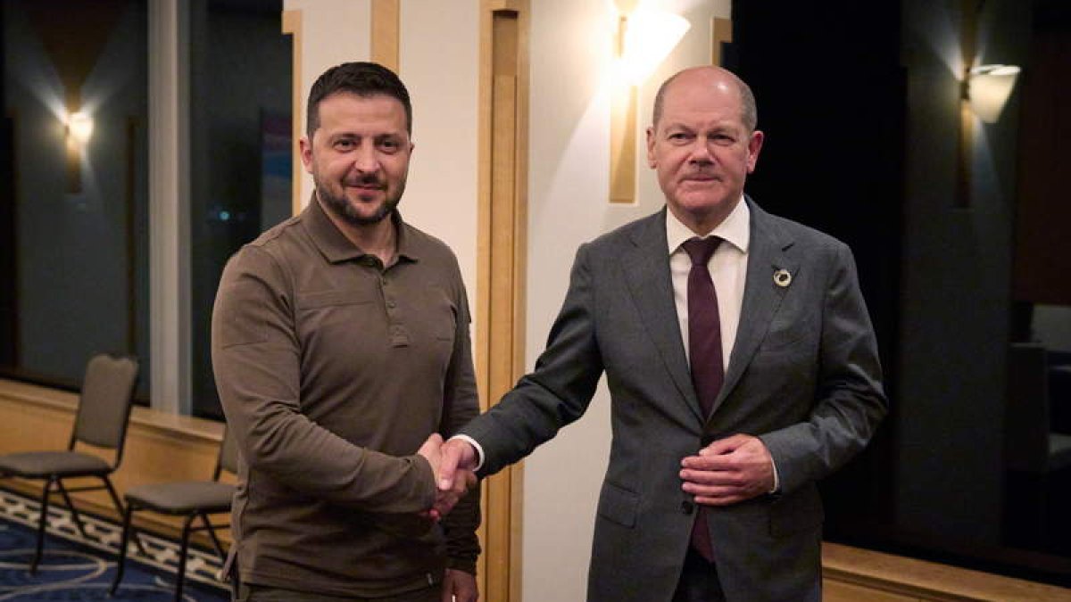 ukranian presidential handout
