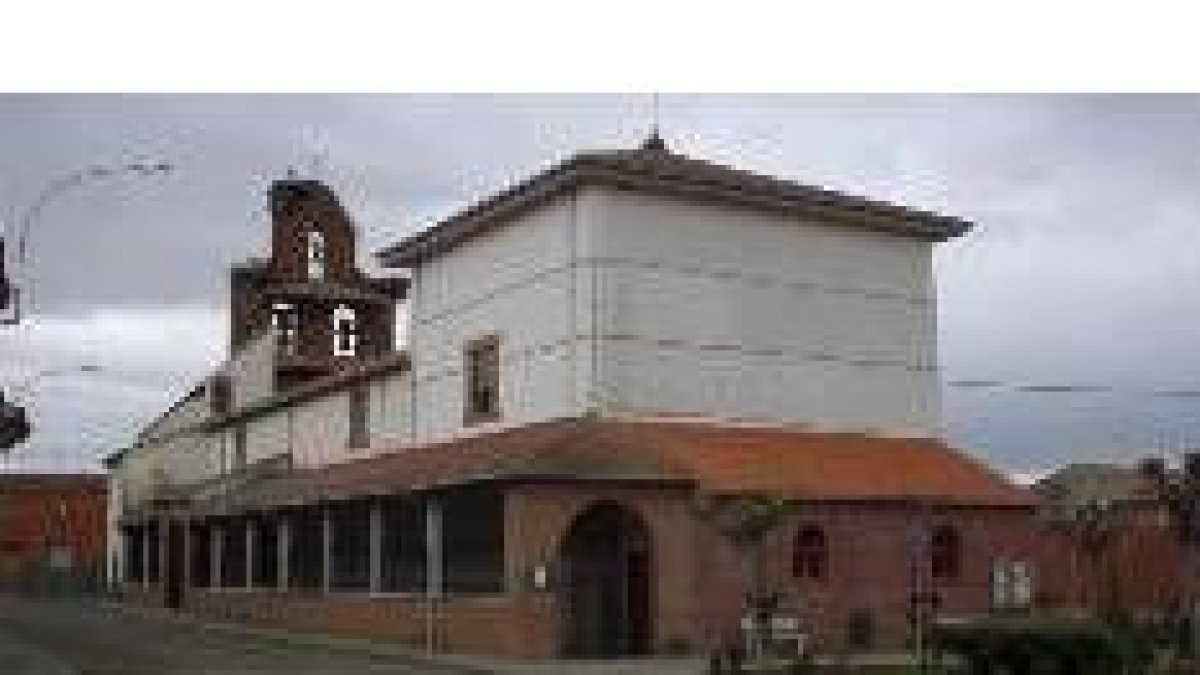 Exterior de la ermita del Arrabal de Laguna de Negrillos en una imagen de archivo