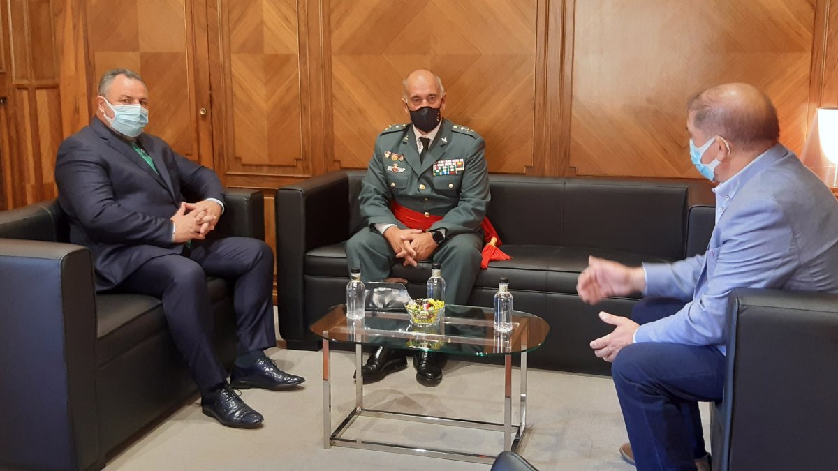 Recepción del Jefe de Zona de la Guardia Civil. EL