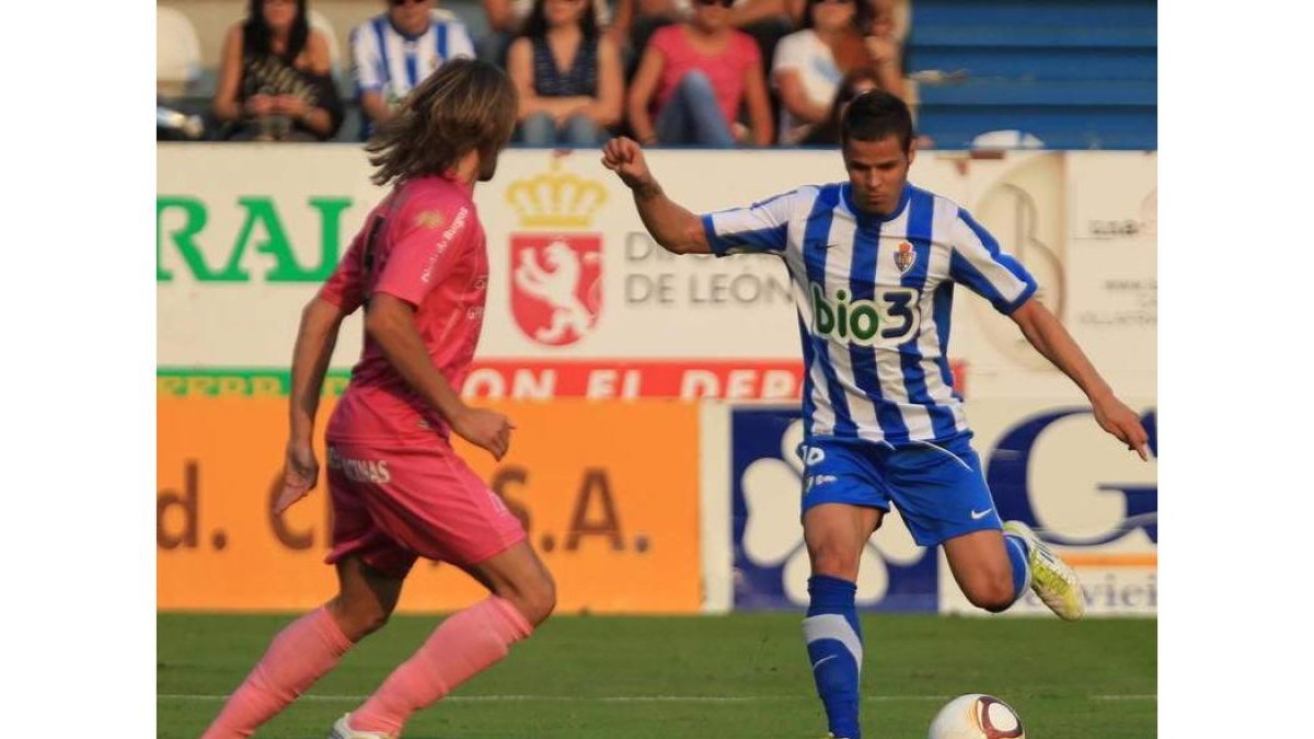 La «reaparición» de Acorán ha sido clave para que la Deportiva enlace buenos resultados.