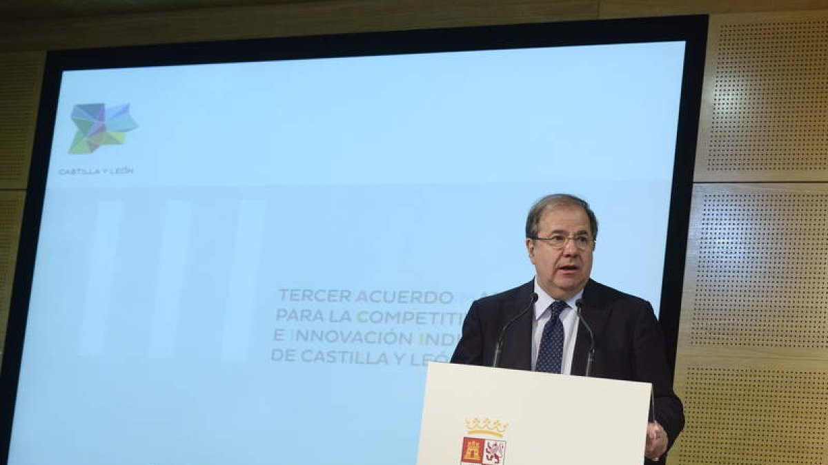 Herrera, ayer, durante su intervención en el acto de la firma del II Acuerdo Marco.