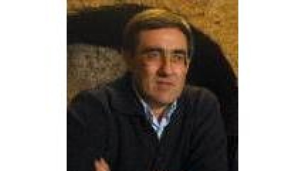 Manuel Rodríguez Pascual recibirá el título el domingo