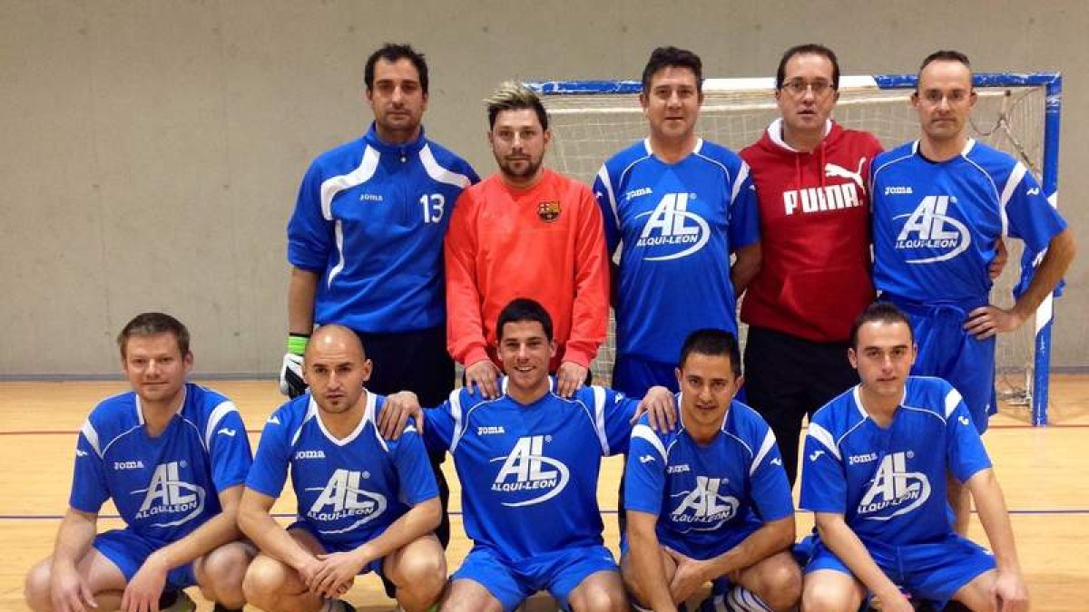 Formación del equipo Alquileón de disputa la Liga Antibióticos.
