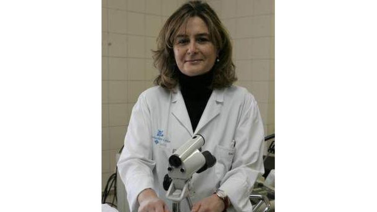 Mari Paz Reyero, ginecóloga del Hospital de León