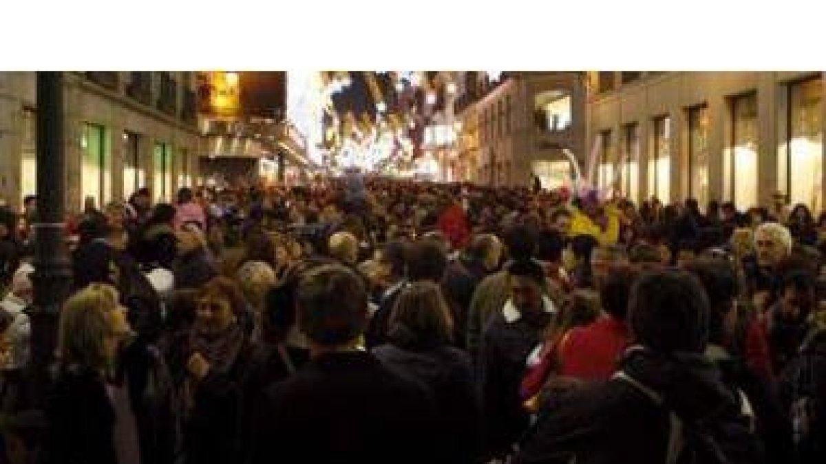 El consumismo vive su mayor momento del año en Navidad.
