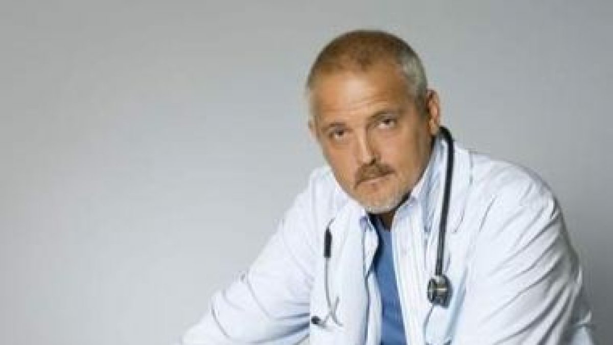 Jordi Rebellón regresa a «Hospital Central» en la nueva temporada de la serie.