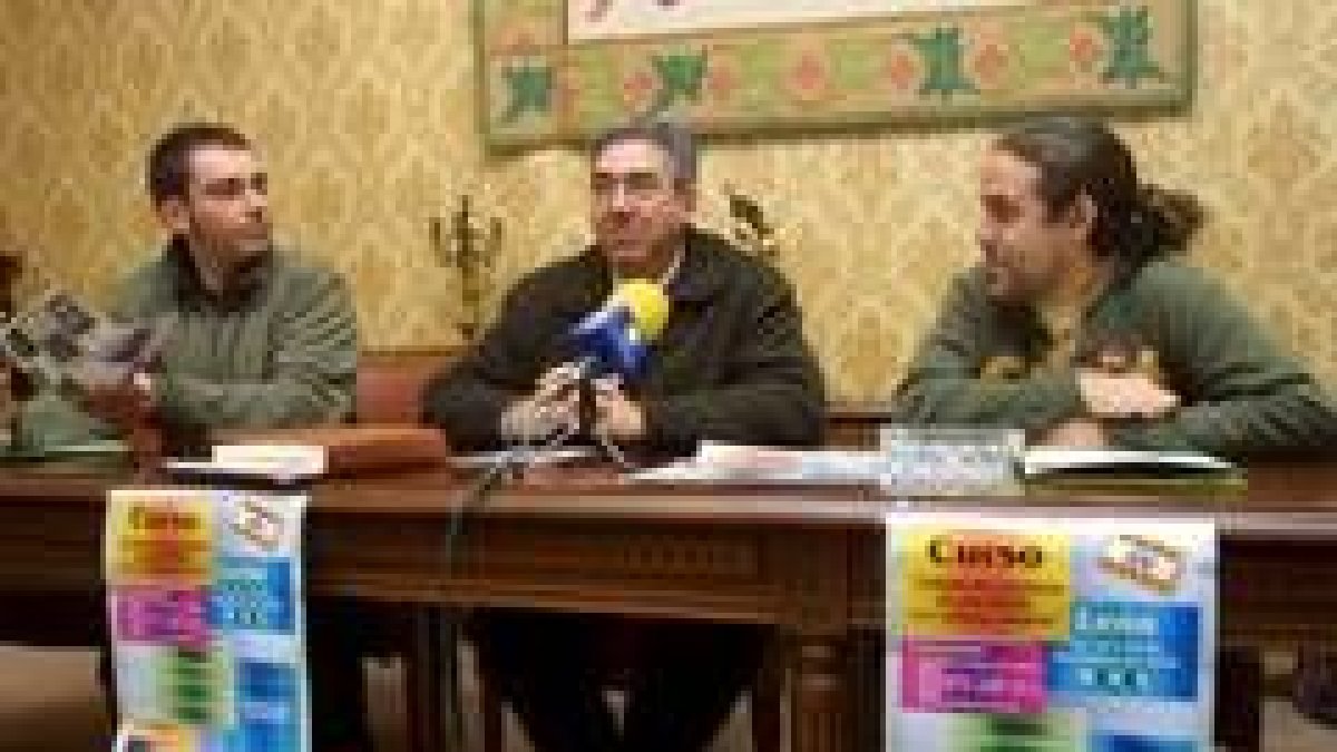 Francisco Valverdú, García Millán y Eladio Díez, ayer en la Diputación
