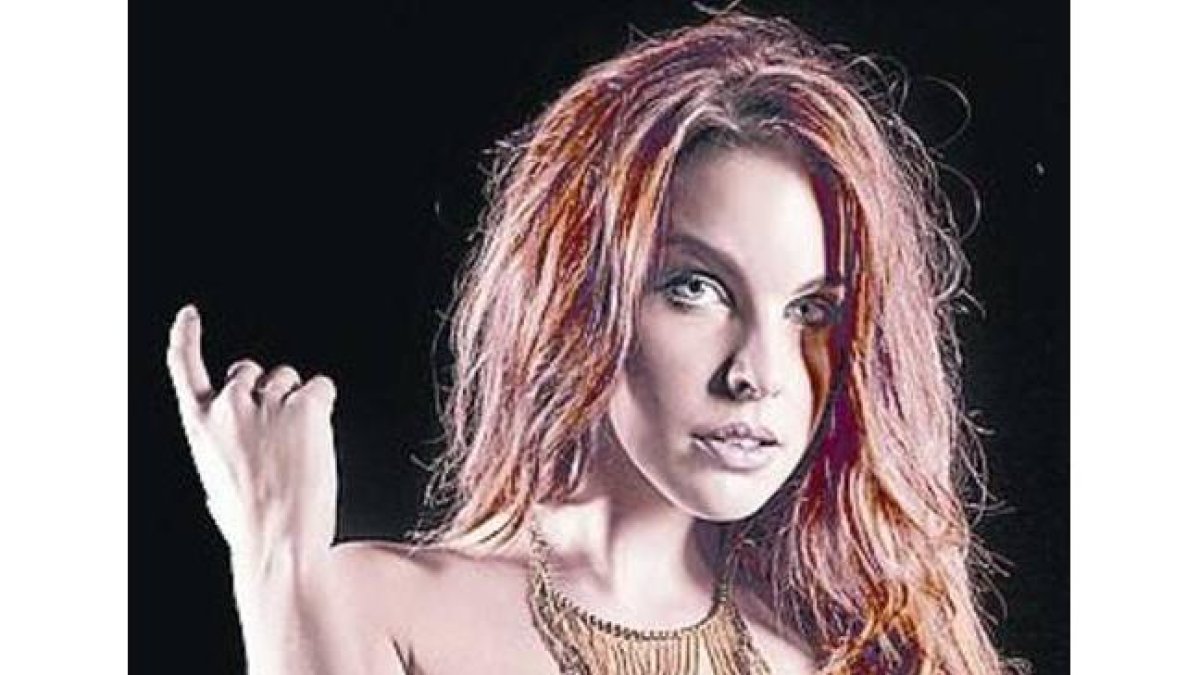 Amarna Miller pasa para la revista Interviú