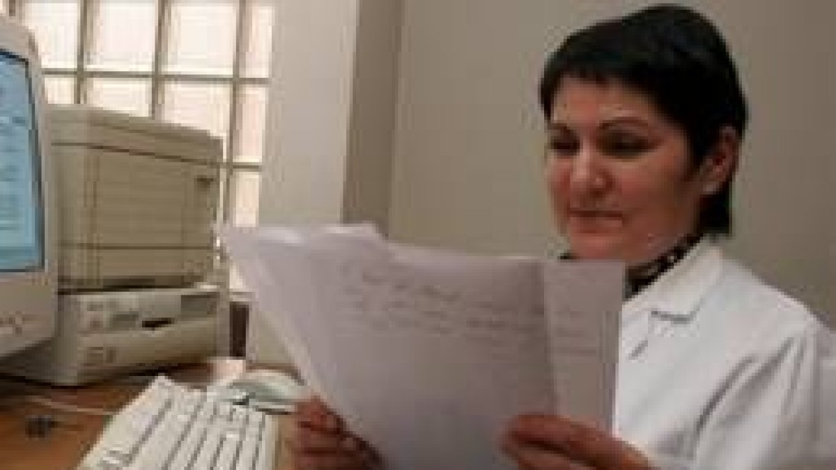 María Antonia Luna, en el despacho de la Junta de Personal en el hospital