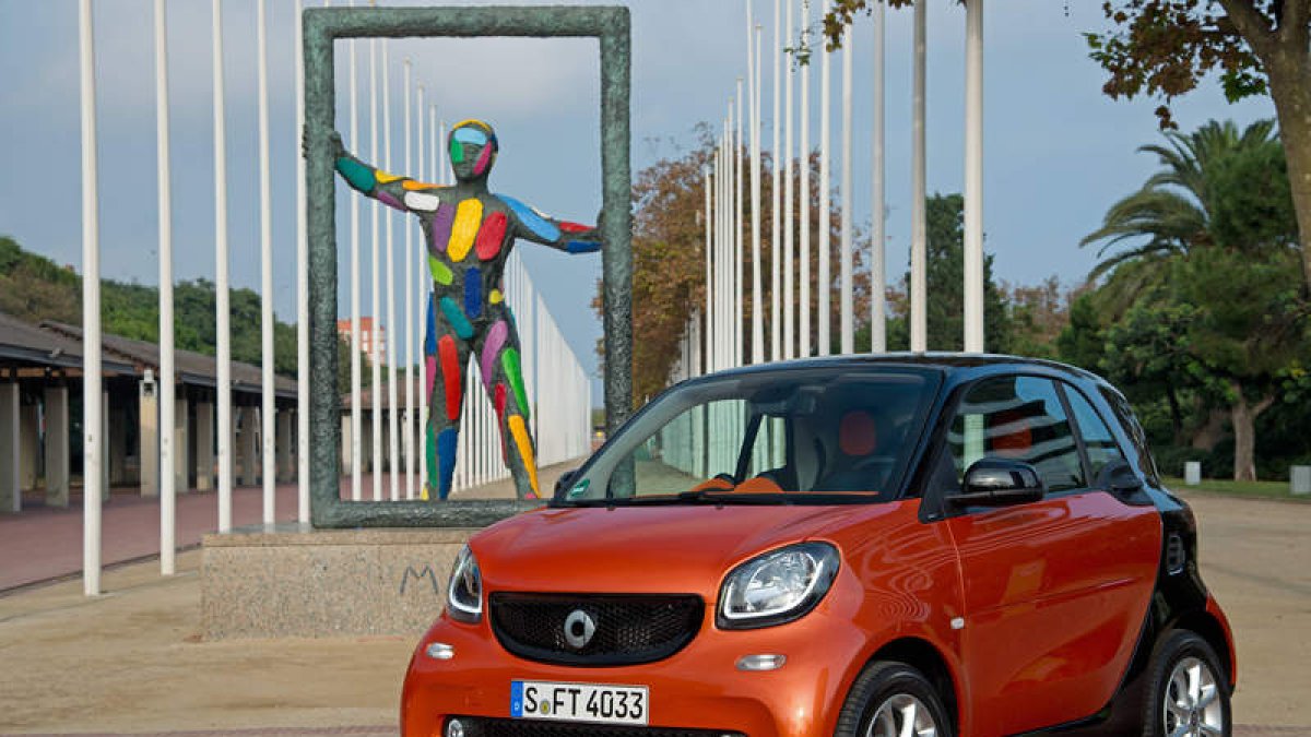 Actualizado estética y técnicamente, el Smart continúa enamorando…
