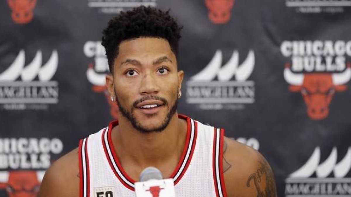 Derrick Rose, durante la conferencia de prensa que celebraron los Bulls este martes en Chicago.
