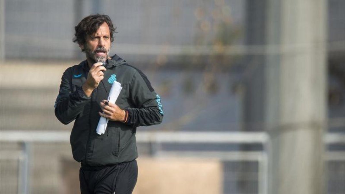 Quique, en un entrenamiento del Espanyol en Sant Adriá.