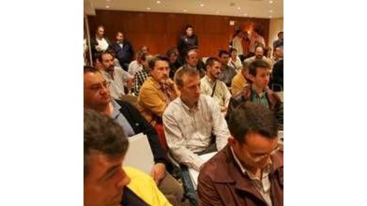 Asistentes al curso de prevención de riesgos naturales
