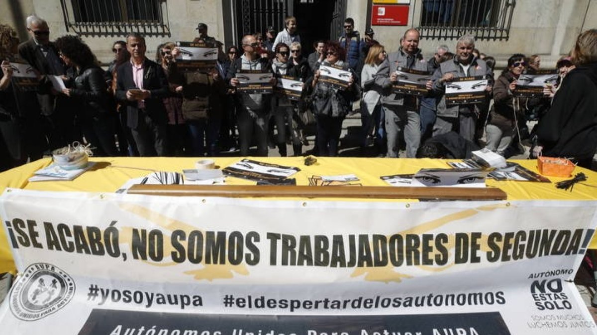 Concentración de trabajadores autónomos en León. RAMIRO