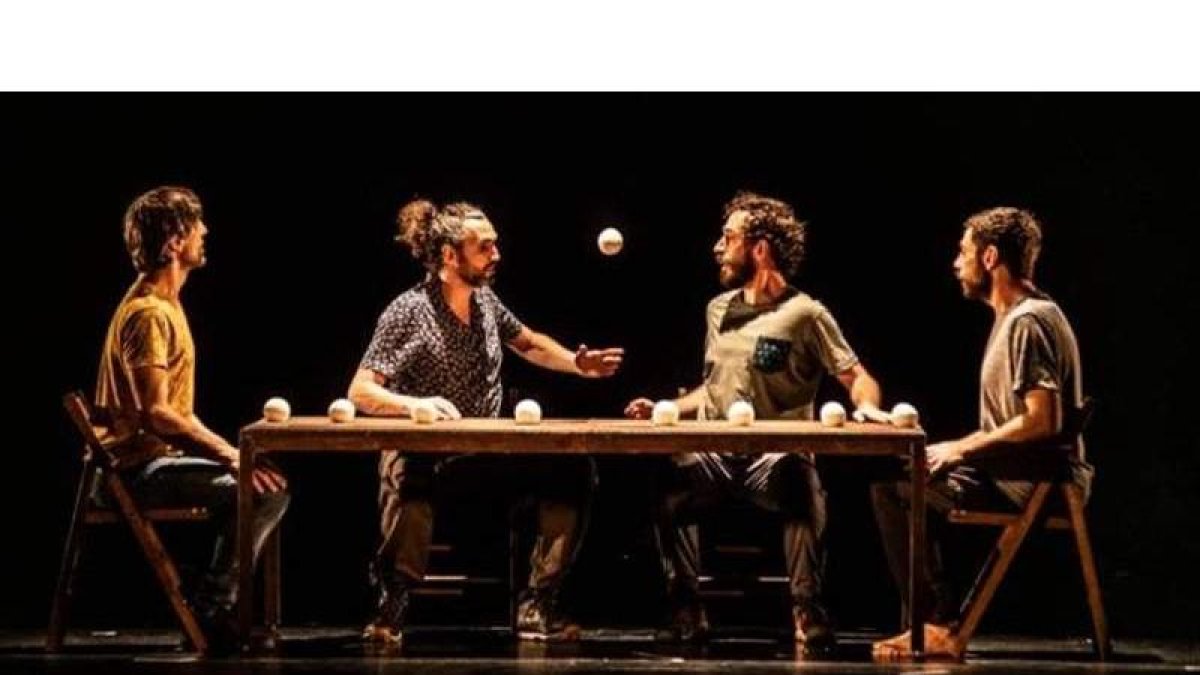 Una escena del espectáculo circense ‘Suspensión’. NUEVEUNO
