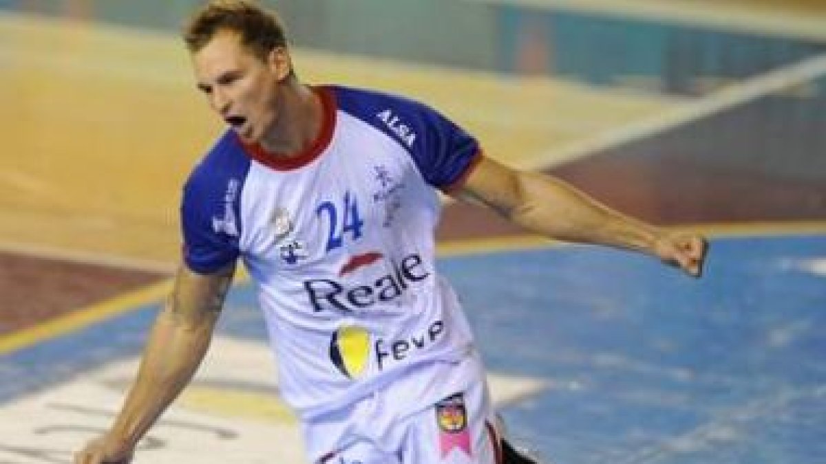 Martin Stranovsky tiene ofertas de Alemania y España.