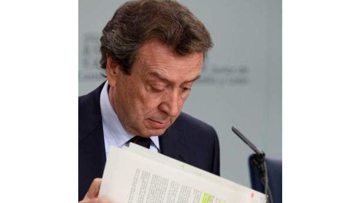 De Santiago-Juárez, tras el consejo de Gobierno.