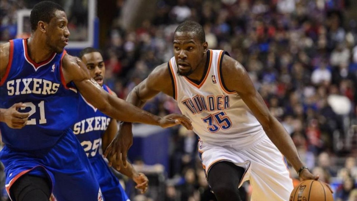 Kevin Durant en acción, en un partido de esta pasada temporada en la NBA.