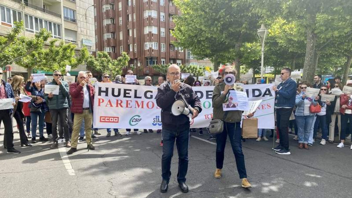 Los manifestantes cortaron el tráfico en La Inmaculada. M.Á.Z.