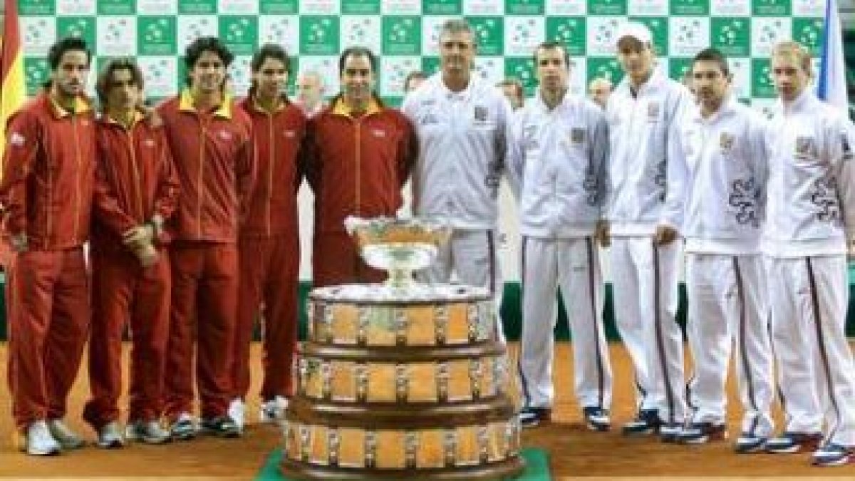 El equipo español y el checo.