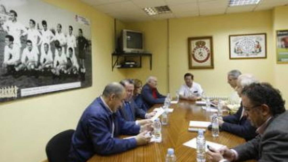 Los propietarios de la Cultural quieren que su equipo jurírido llegue a un acuerdo con la Tesorería