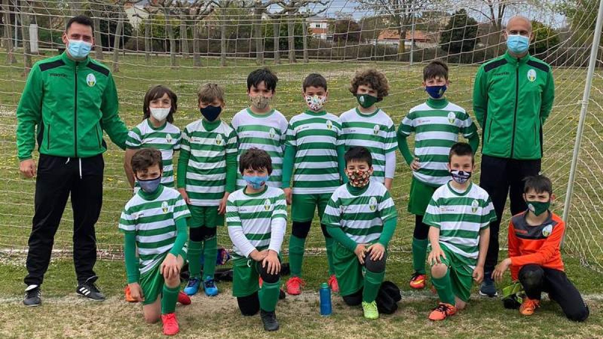 Formación del equipo de La Virgen que milita en la categoría benjamín. DL