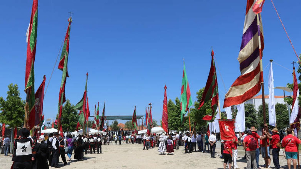 El buen tiempo y la cordialidad acompañaron ayer la jornada festiva.