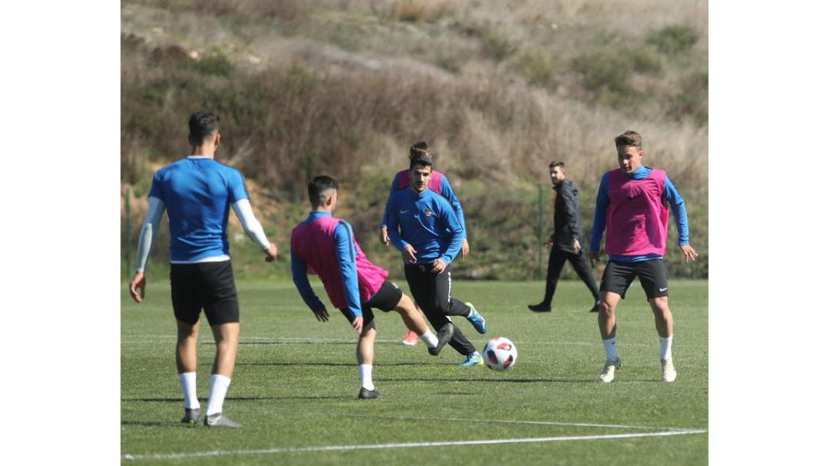 La Deportiva busca una semana más un triunfo fuera que se le resiste desde el 9 de diciembre. DE LA MATA