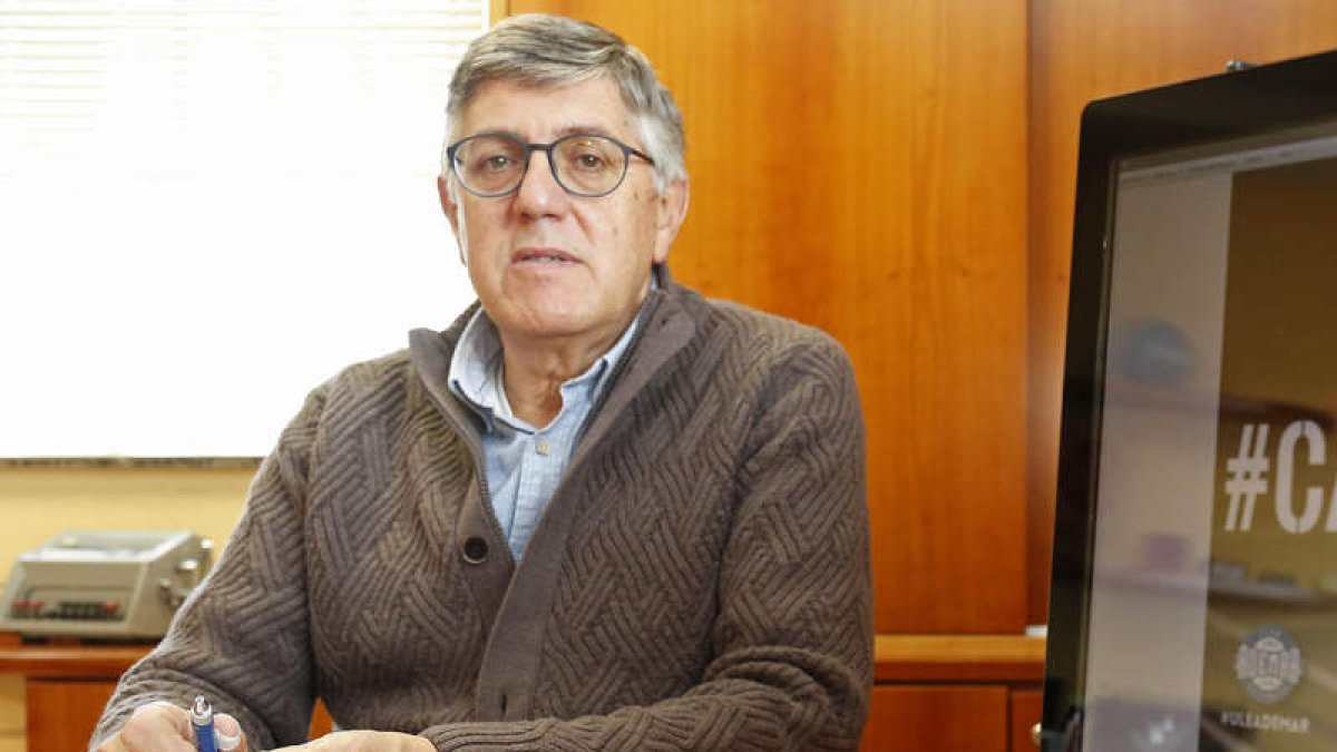 El presidente ademarista Tano Franco señala que el club trata de subsanar su economía.