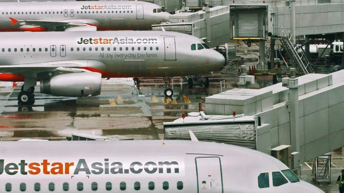 Aviones de la nueva compañía Jetstar Asia de bajo coste.
