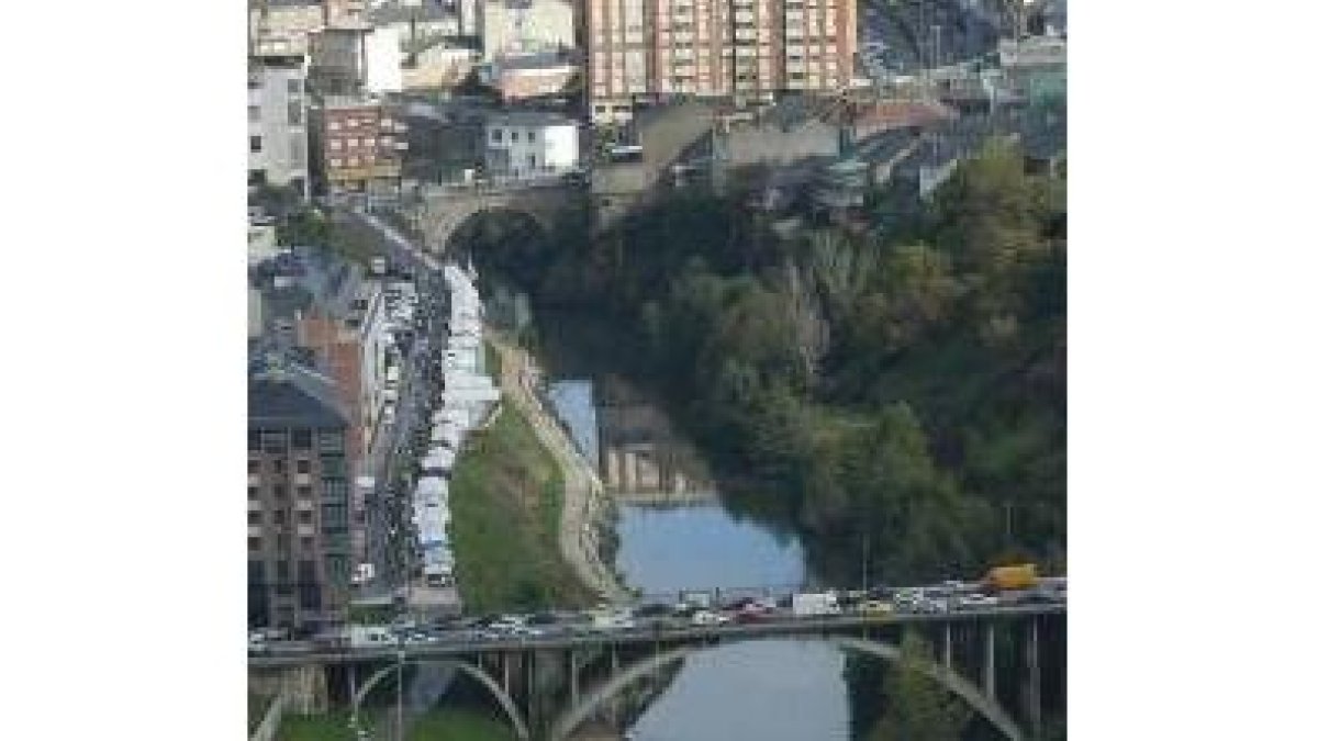 Miembros de la junta de Delwende, ayer en Ponferrada