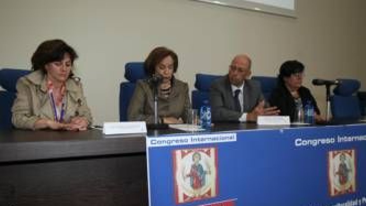 Un momento de la clausura del congreso sobre Educación con la presencia de Sánchez-Pascuala