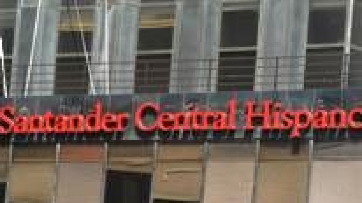 El Banco Santander anunció las conversaciones con el banco británico Abbey para una posible compra