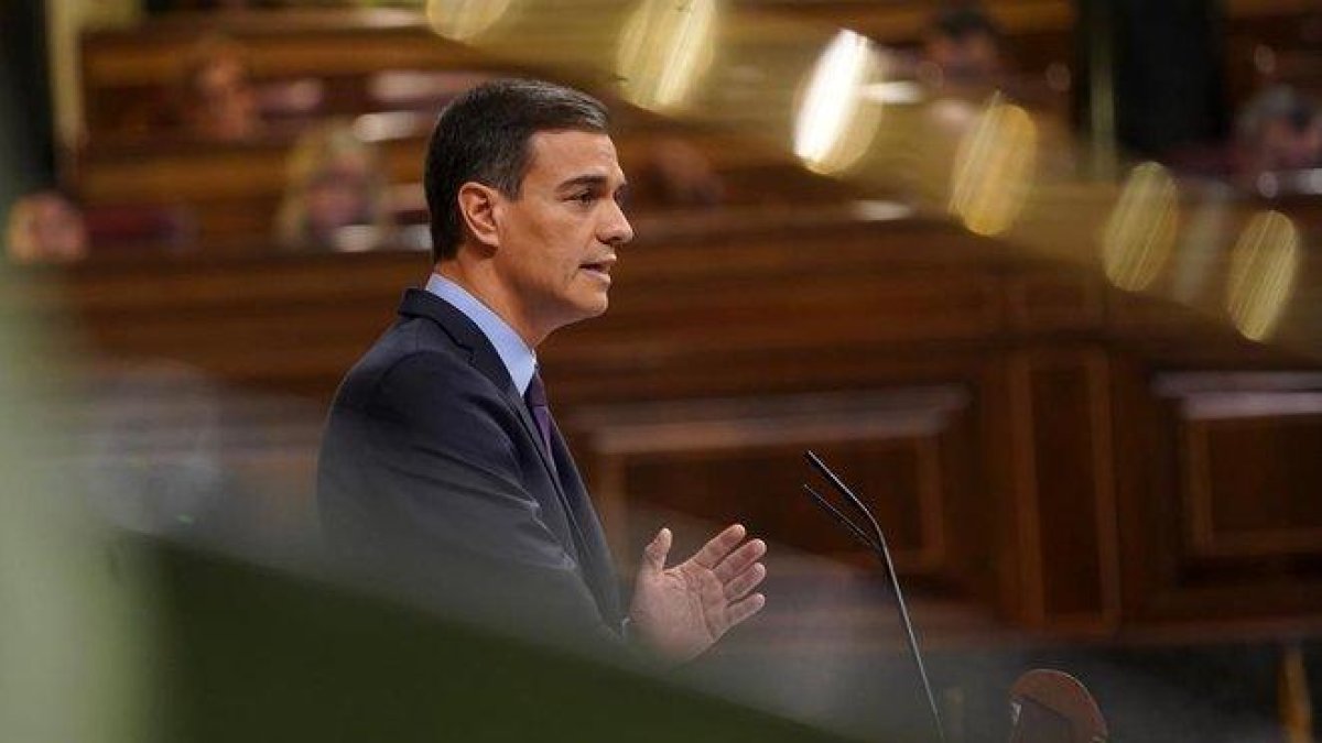 Pedro Sánchez interviene en el pleno del Congreso.