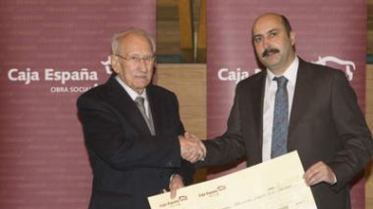 Un momento de la cata vertical dirigida por Manuel Raventós anoche, en las instalaciones de «L