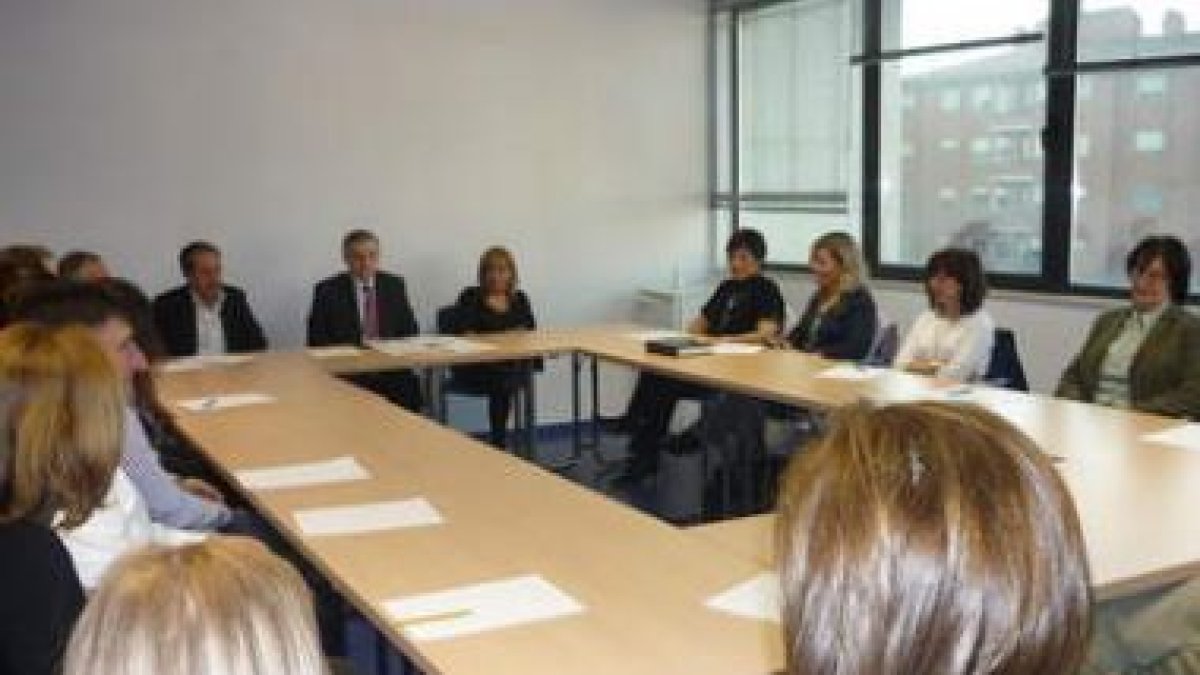 La comisión fue constituida ayer en la sede del PP en la capital