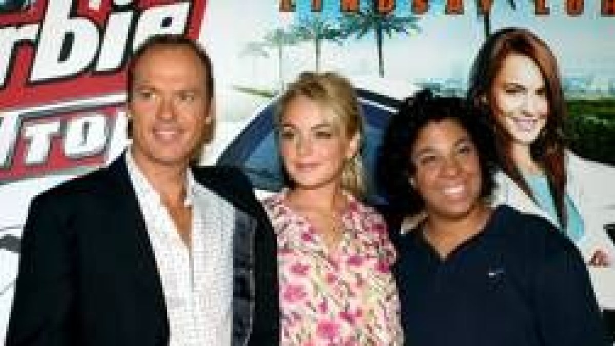 El actor Michael Keaton cambia el bat-móvil por un escarabajo