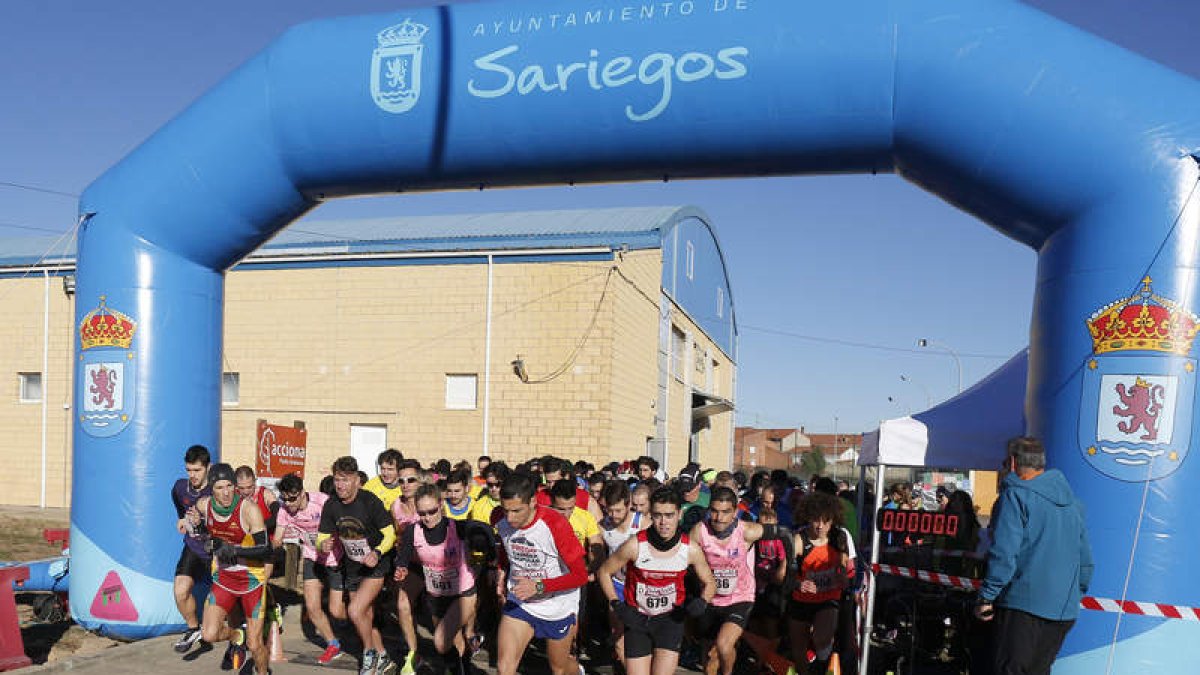 La carrera volvió a contar con la participación de numerosos participantes. FERNANDO OTERO