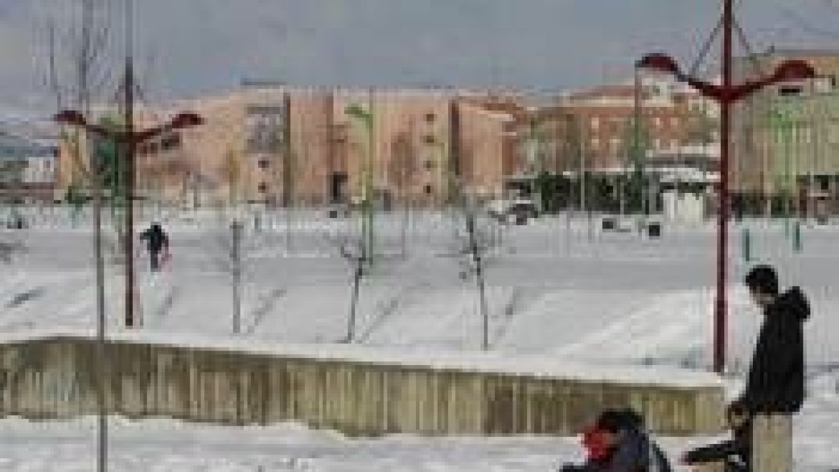 Eras de Renueva presentaba este aspecto durante las nevadas del pasado fin de semana