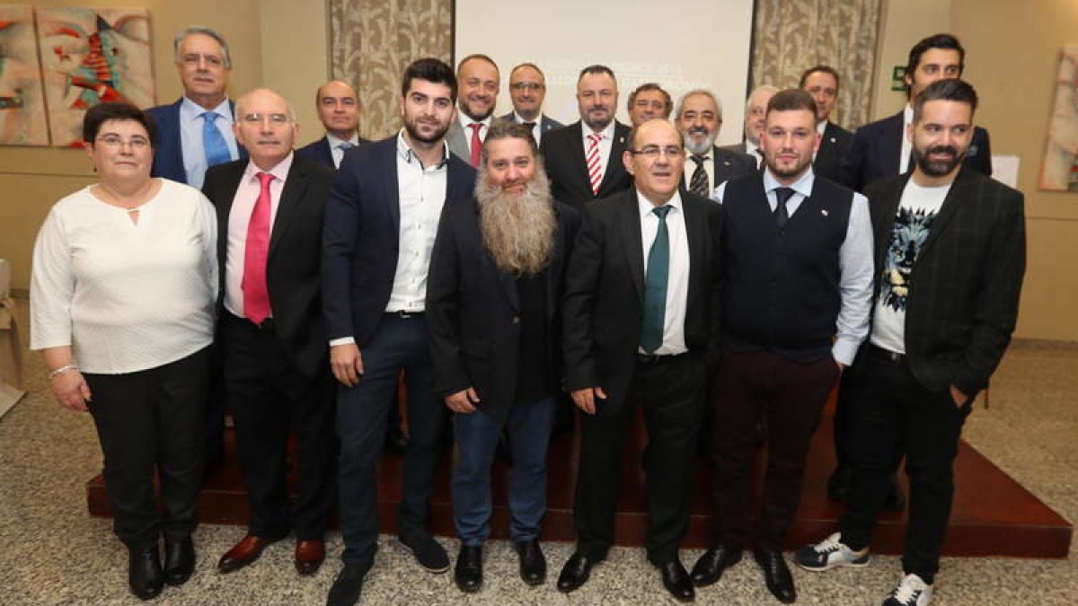 La Academia Leonesa de Gastronomía entregó sus premios en Ponferrada. ANA F. BARREDO